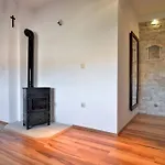 Comfortable Near Pula *