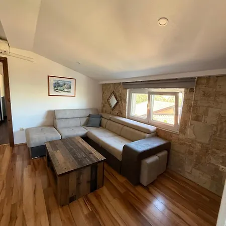 Apartman Comfortable Near Pula *