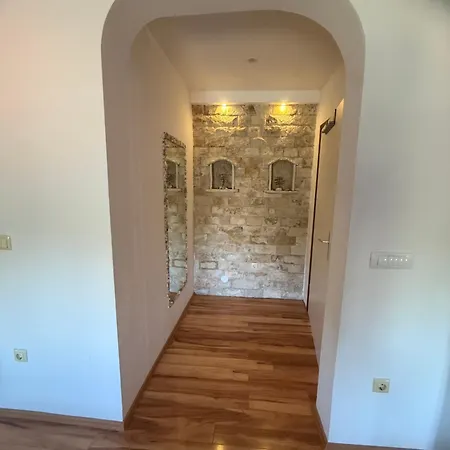 Apartamento Comfortable Near Pula
